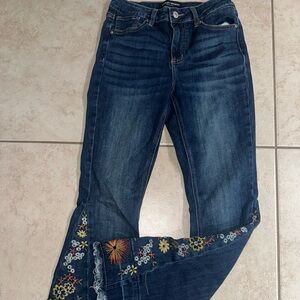 Ashley Mason Premium Embroidered Floral Skinny Jeans Size 5/27 Boho Denim